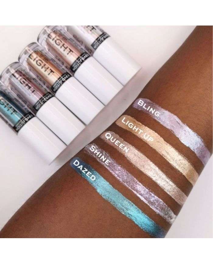 MAKEUP REVOLUTION EYE LIGHT FARD A PAUPIERES LIQUIDE - MAKEUP REVOLUTION